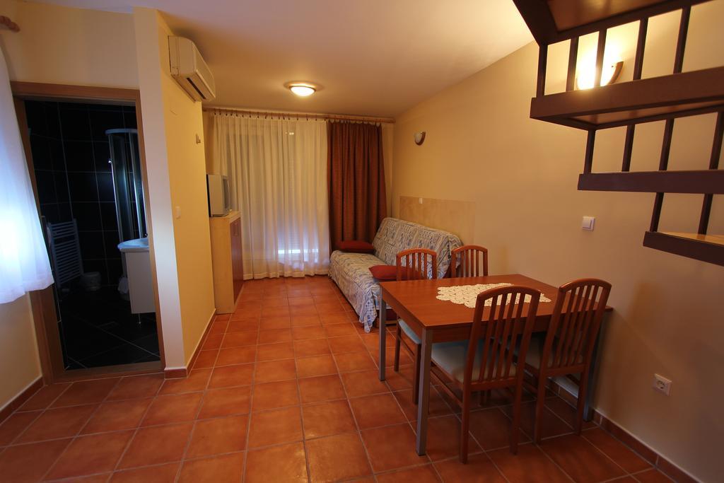 Apartments Villa Ceres Klek Ngoại thất bức ảnh